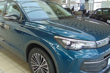 VW Tiguan 13.812 km 35.990 &euro; Lauta 02991