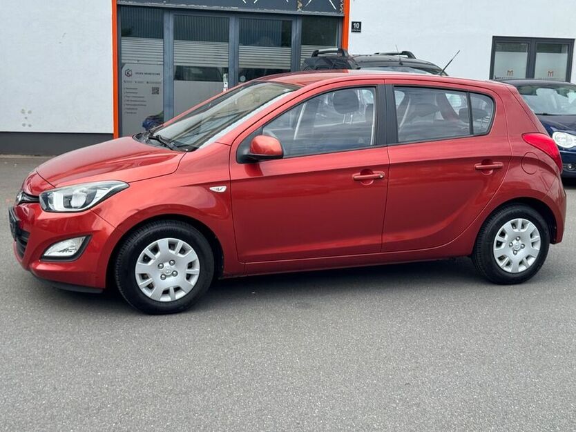 i20