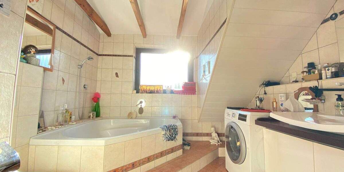 Etagenwohnung Bottrop Eigen - 2 Zimmer, 65 m&sup2;, 520&euro; | Angebot:25530699