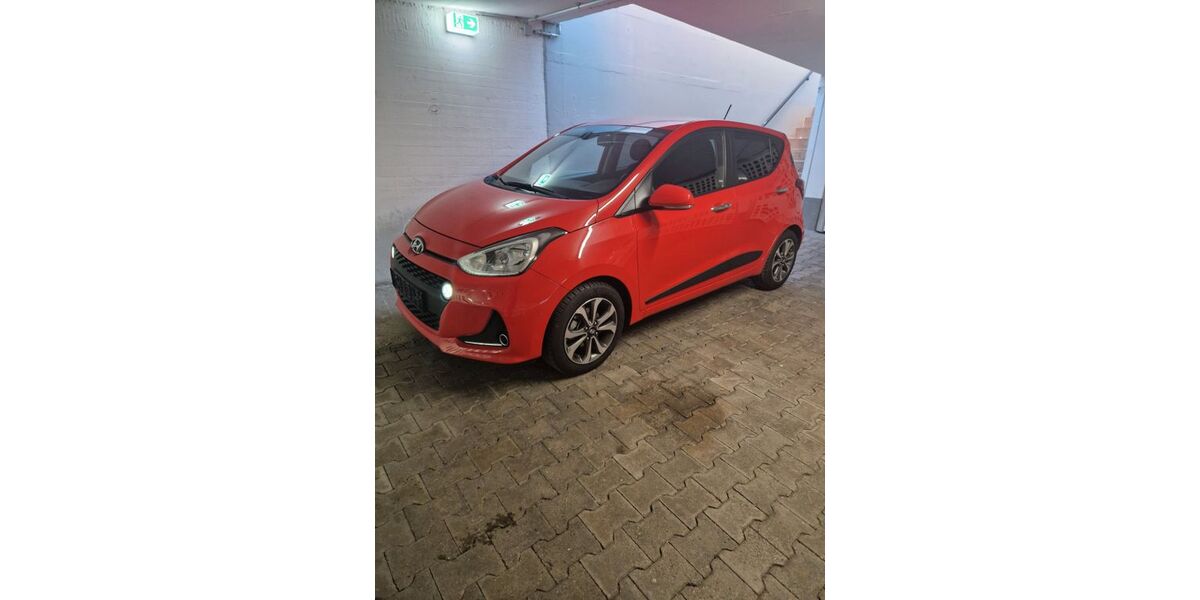 Hyundai i10 20.231 km 12.690 &euro; Böblingen 71032