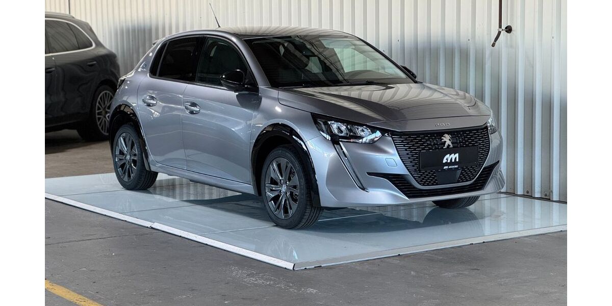 Peugeot 208 28.000 km 17.900 &euro; Emmendingen 79312