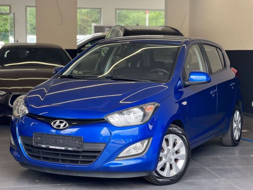 i20