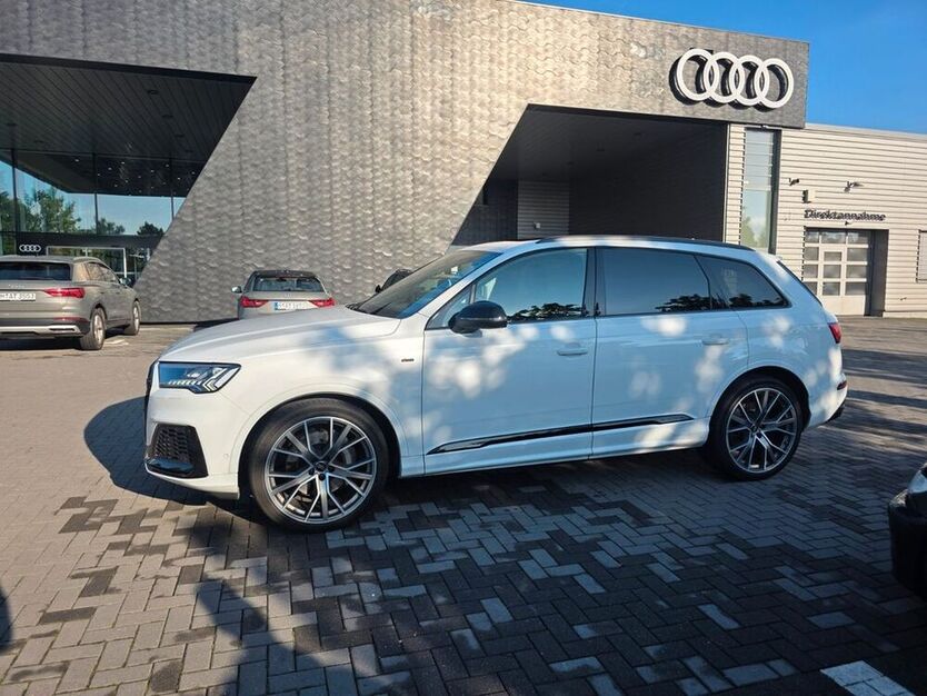 Q7
