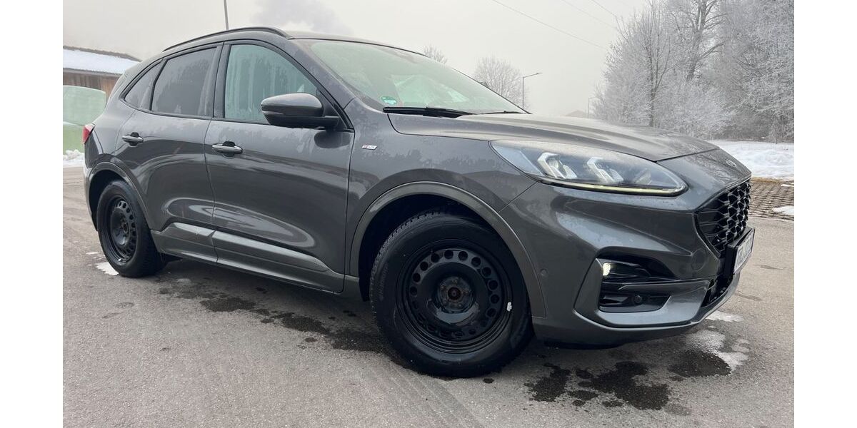 Ford Kuga 62.000 km 18.200 &euro; Sachsenkam 83679