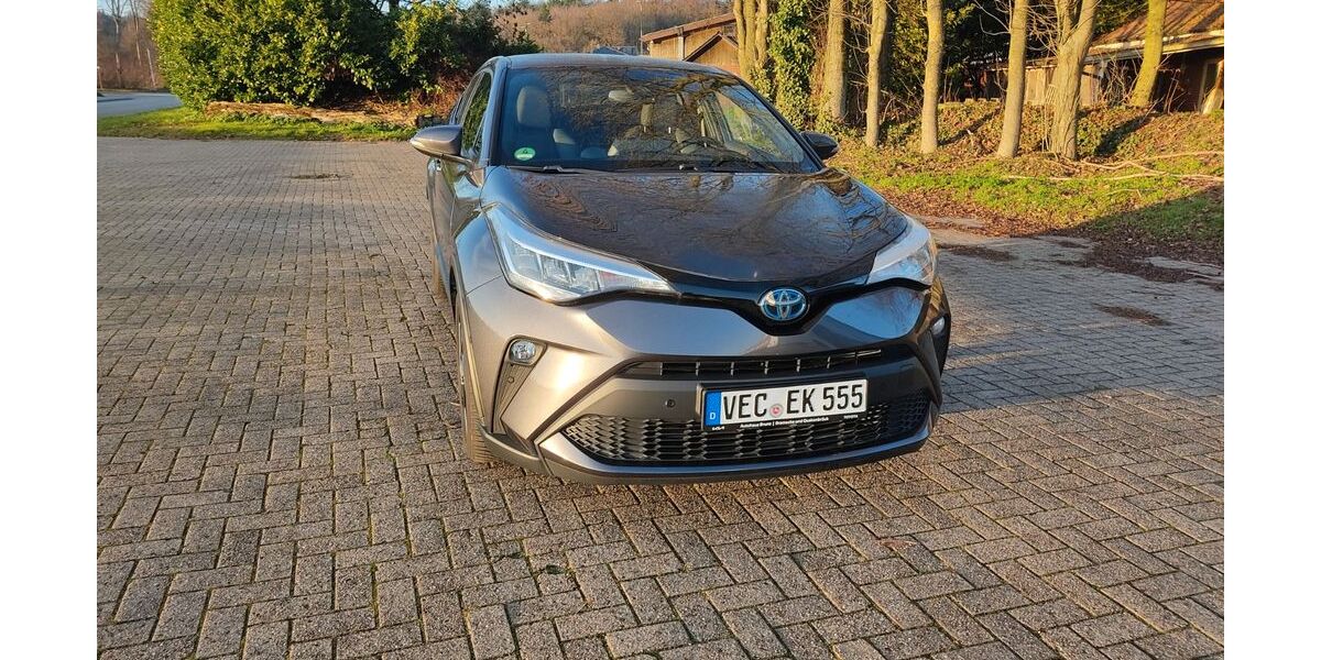 Toyota C-HR 18.839 km 27.963 &euro; Damme 49401
