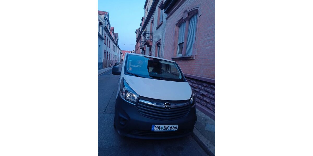 Opel Vivaro 289.100 km 4.600 &euro; Mannheim 68199