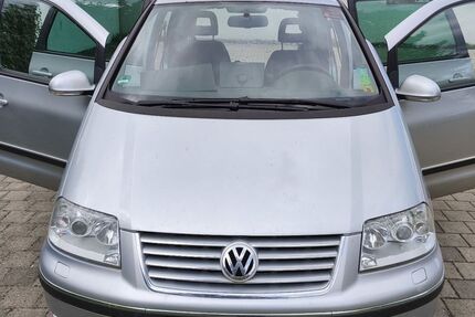 VW Sharan 324.479 km 1.999 &euro; Sauldorf 88605