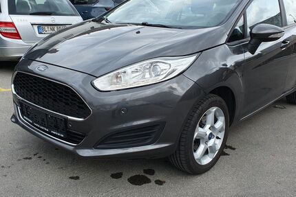 Ford Fiesta 69.640 km 6.600 &euro; Albstadt 72458