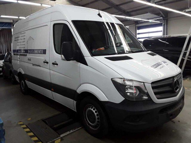 Mercedes-Benz Sprinter 182.000 km 15.500 &euro; KARLSFELD (b.München) 85757