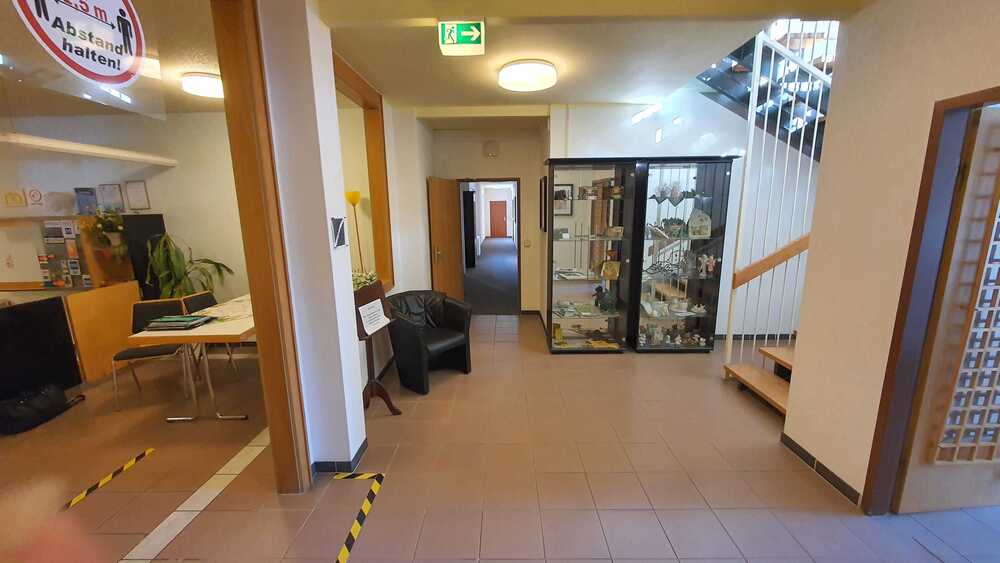 3-Sterne-Hotel mit 30 Zimmern und davor liegenden Baugrundstück 3 zimmer