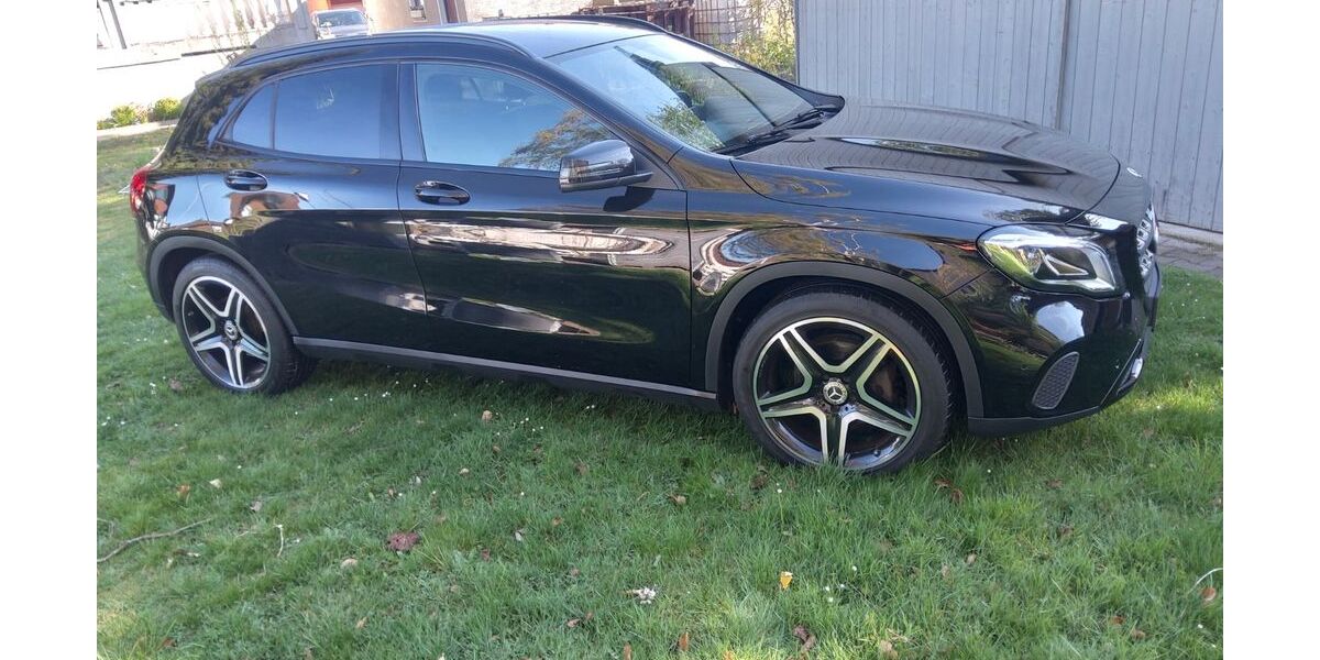 Mercedes-Benz GLA 200 144.500 km 17.200 &euro; Luhe-Wildenau 92706