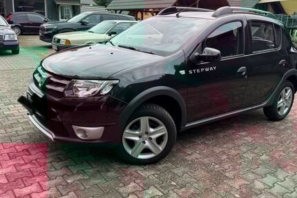 Dacia Sandero 22.600 km 8.200 &euro; Sandersdorf-Brehna 06792