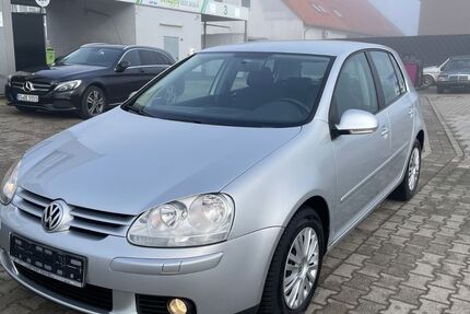 VW Golf 228.200 km 2.990 &euro; Hilter a.T.W. 49176