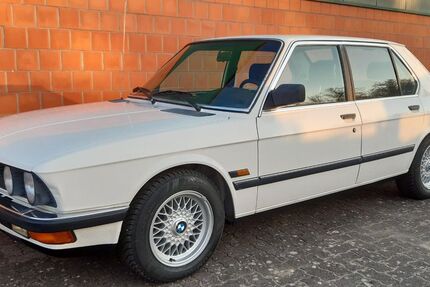 BMW 524 166.000 km 11.500 &euro; Karlshöfen 27442