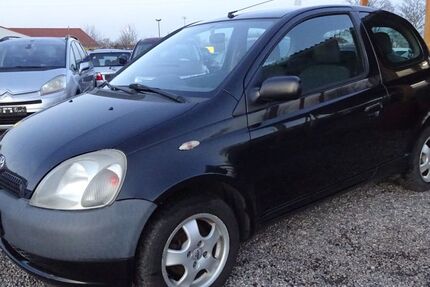 Toyota Yaris 208.889 km 550 &euro; Dresden 01219