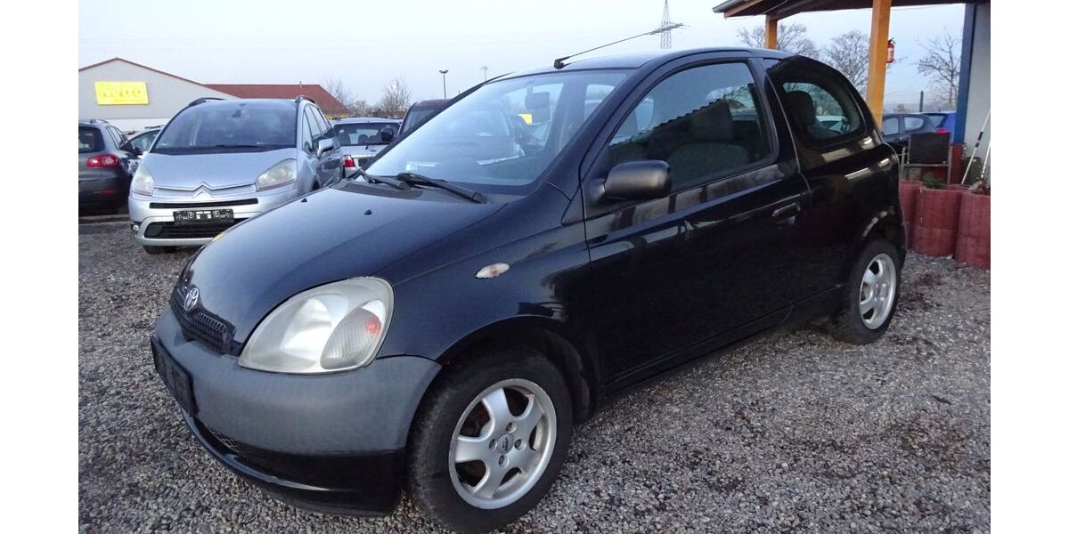 Toyota Yaris 208.889 km 550 &euro; Dresden 01219