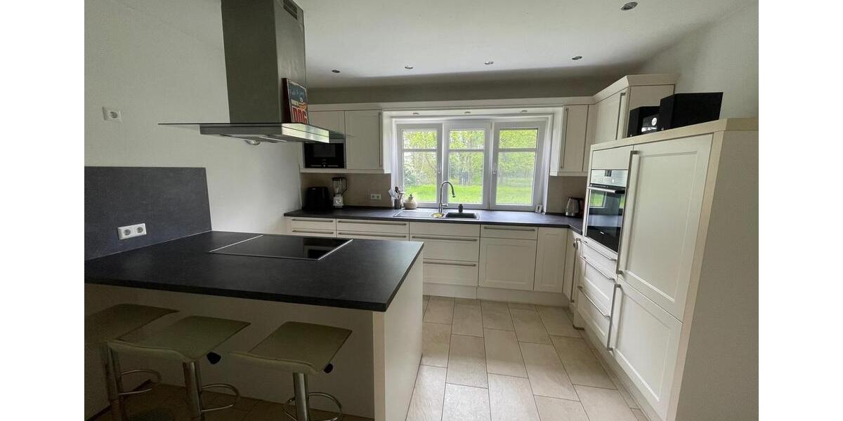 Einfamilienhaus Versmold - 5 Zimmer, 210 m&sup2;, 2.950&euro; | Angebot:26442223