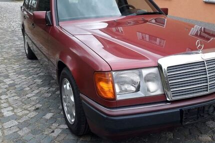 Mercedes 220