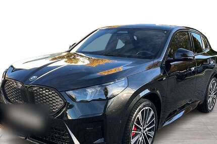 BMW iX2 16.076 km 46.990 € Grünwald 82031