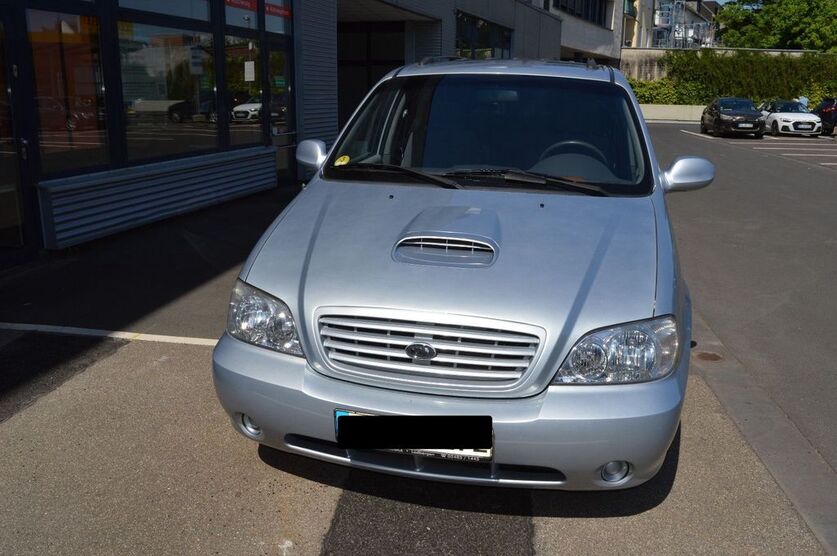 Kia Carnival 97.000 km 7.890 € Mönchengladbach 41236