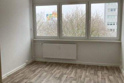 Freie 1- Zimmer Wohnungen in der Woldegker Str. 30 1 zimmer