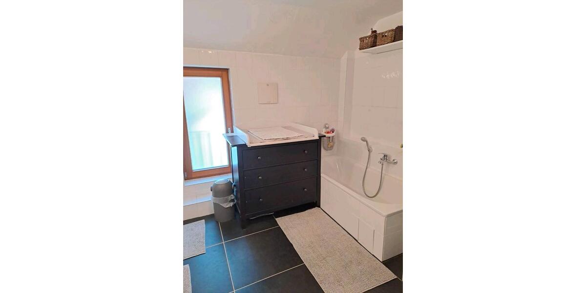 Doppelhaushälfte Lörrach - 5 Zimmer, 140 m&sup2;, 2.600&euro; | Angebot:26098163
