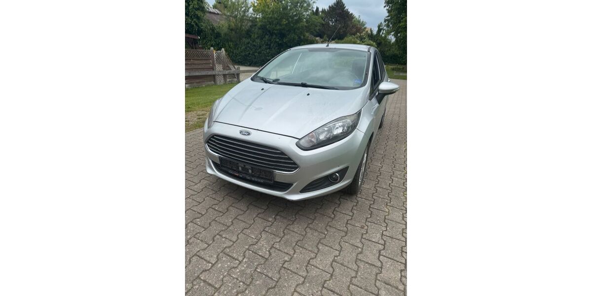 Ford Fiesta 70.600 km 6.400 &euro; Hasselberg 24376