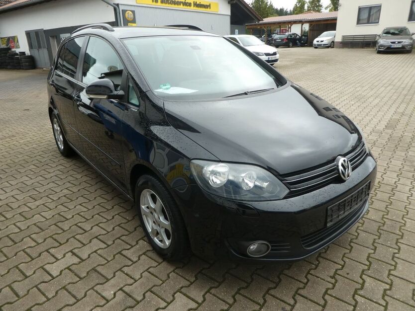 VW Golf 157.800 km 5.590 € Wald 93192