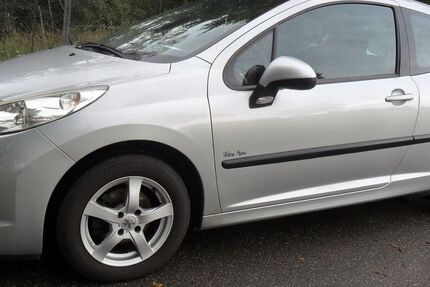 Peugeot 207 100.000 km 3.599 &euro; Uetze OT Dollbergen 31311