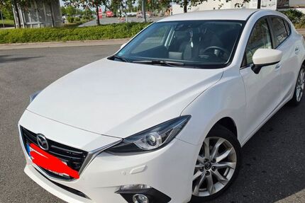 Mazda 3 111.000 km 9.600 &euro; Weiden 92637