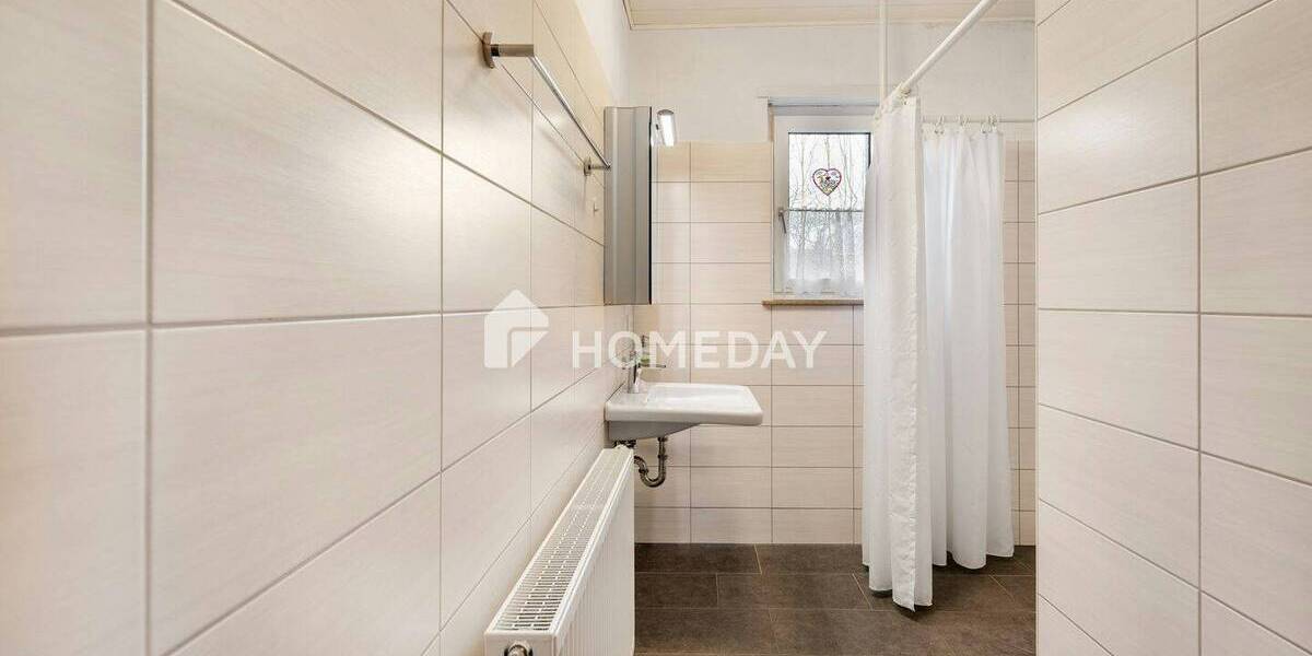 Einfamilienhaus Kirchlengern Südlengern - 7 Zimmer, 155 m&sup2;, 450.000&euro; | Angebot:26080411