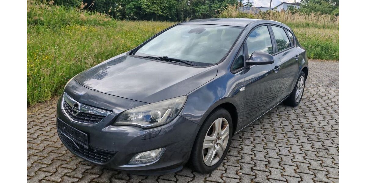 Opel Astra 240.000 km 2.400 &euro; aschaffenburg 63743