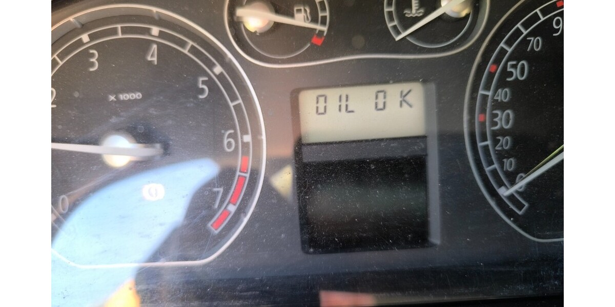 Renault Laguna 172.350 km 1.600 € Berlin 10178