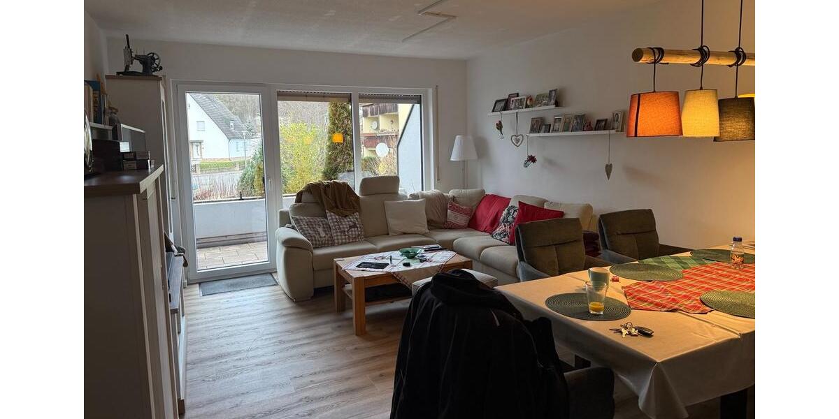 Etagenwohnung Schnaittach - 3.5 Zimmer, 81 m&sup2;, 299.000&euro; | Angebot:26317910