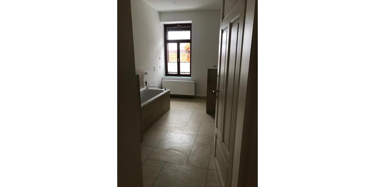 Etagenwohnung Radebeul - 3 Zimmer, 118 m&sup2;, 1.750&euro; | Angebot:25552598