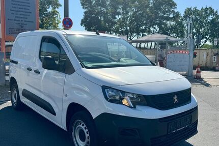 Peugeot Partner 99.000 km 10.400 € Nürnberg 90431