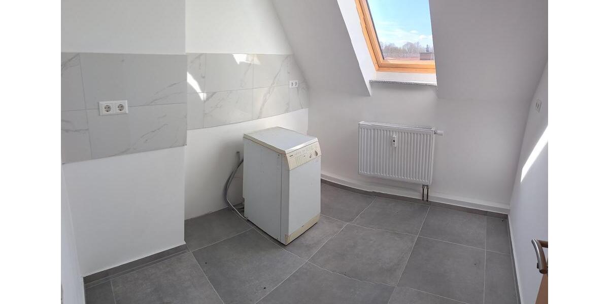 Dachgeschoßwohnung Kalbe (Milde) - 2 Zimmer, 63 m&sup2;, 472&euro; | Angebot:25853795