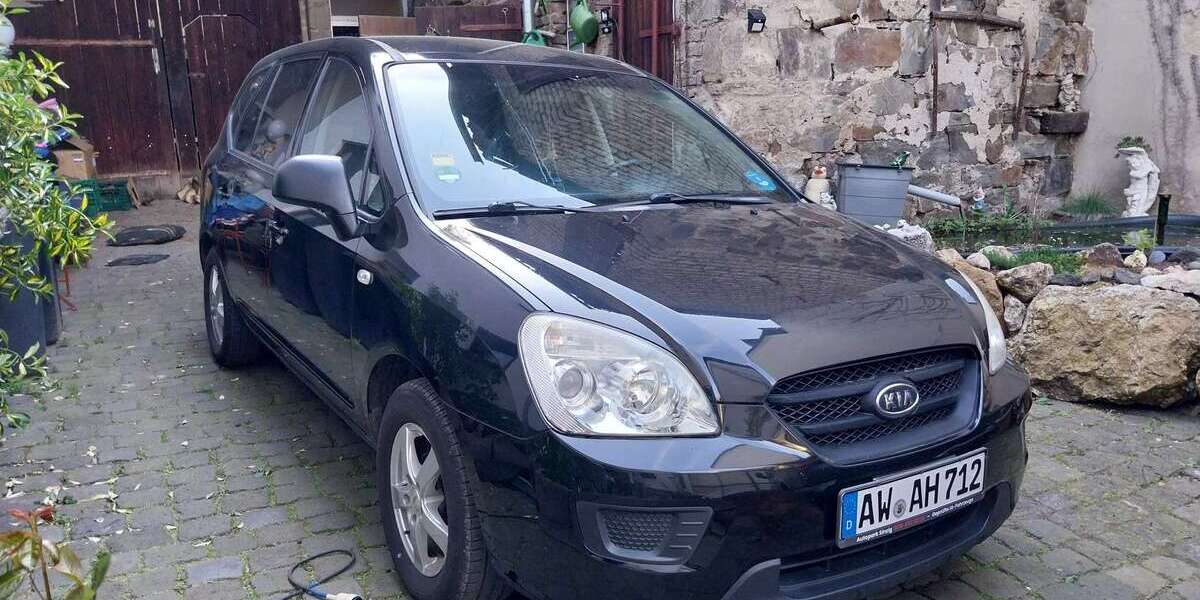 Kia Carens 220.000 km 2.900 &euro; Gönnersdorf 53498