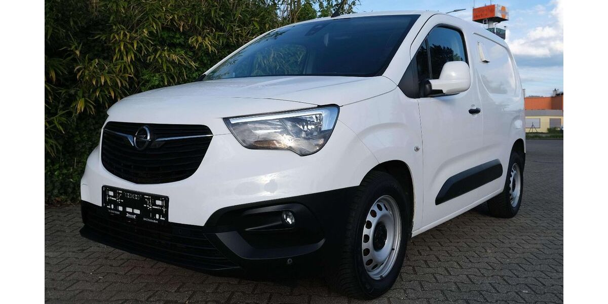 Opel Combo 138.000 km 9.900 &euro; Offenburg 77656