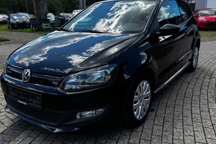VW Polo 176.350 km 3.990 &euro; Lennestadt (Meggen)…. 57368