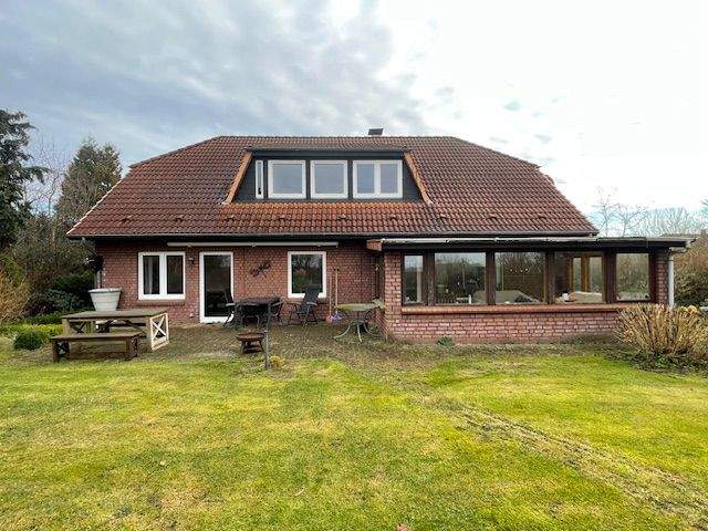 Einfamilienhaus Dätgen - 8 Zimmer, 213 m&sup2;, 590.000&euro; | Angebot:25742207