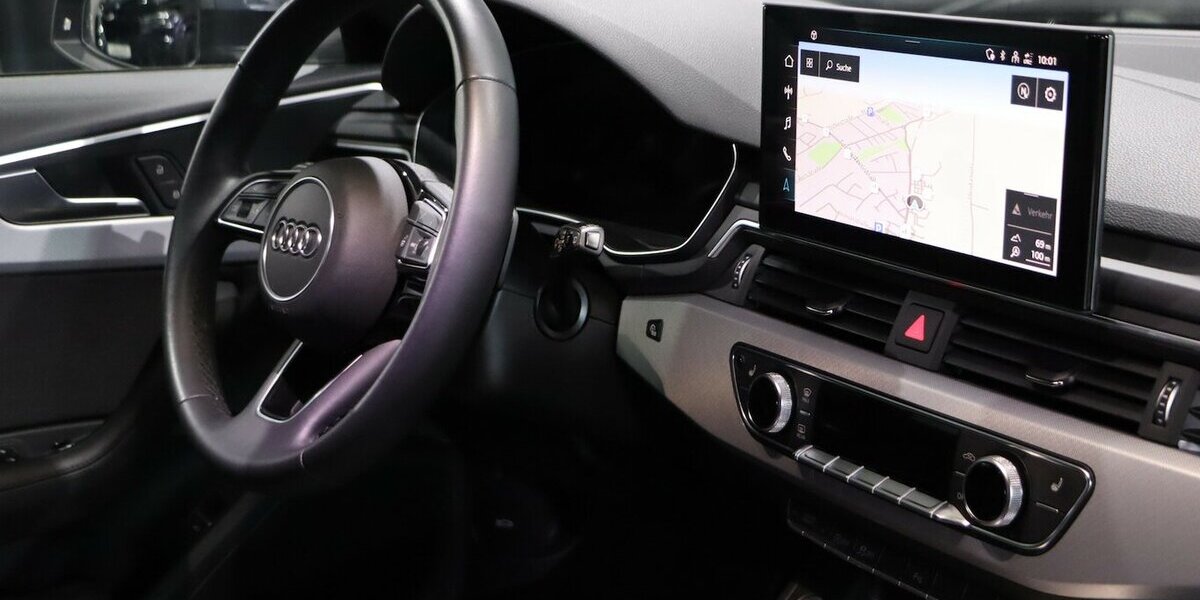 Audi A4 Avant 40 TFSI ADVANCED / LED / PANORAMA 55.000 km 28.994 &euro; Hamm 59077