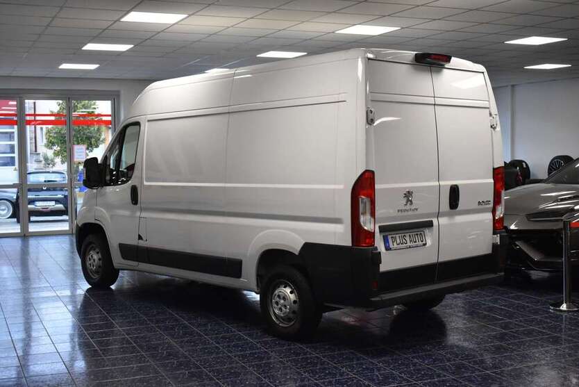 Peugeot Boxer 62.817 km 22.870 € Nürnberg 90431