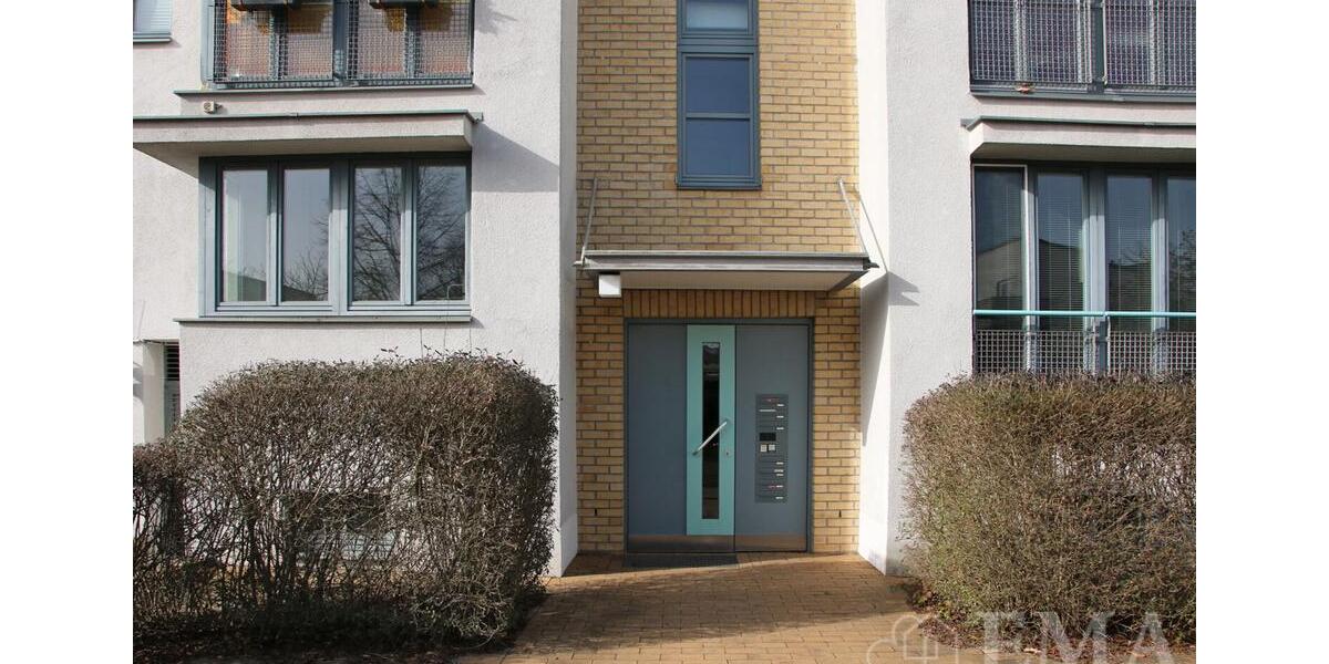 Dachgeschoßwohnung Falkensee - 2 Zimmer, 66 m&sup2;, 920&euro; | Angebot:25417234