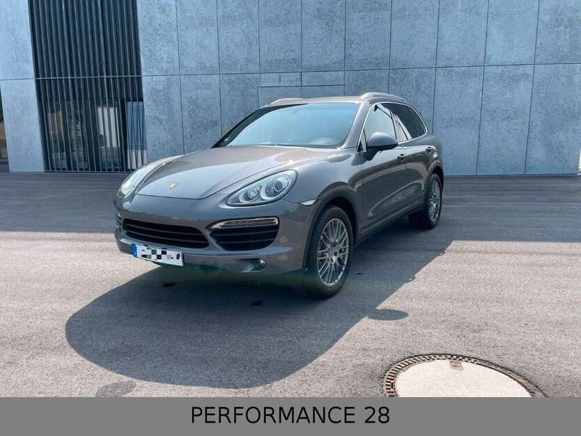 Porsche Cayenne 220.000 km 16.200 € Binzen 79589