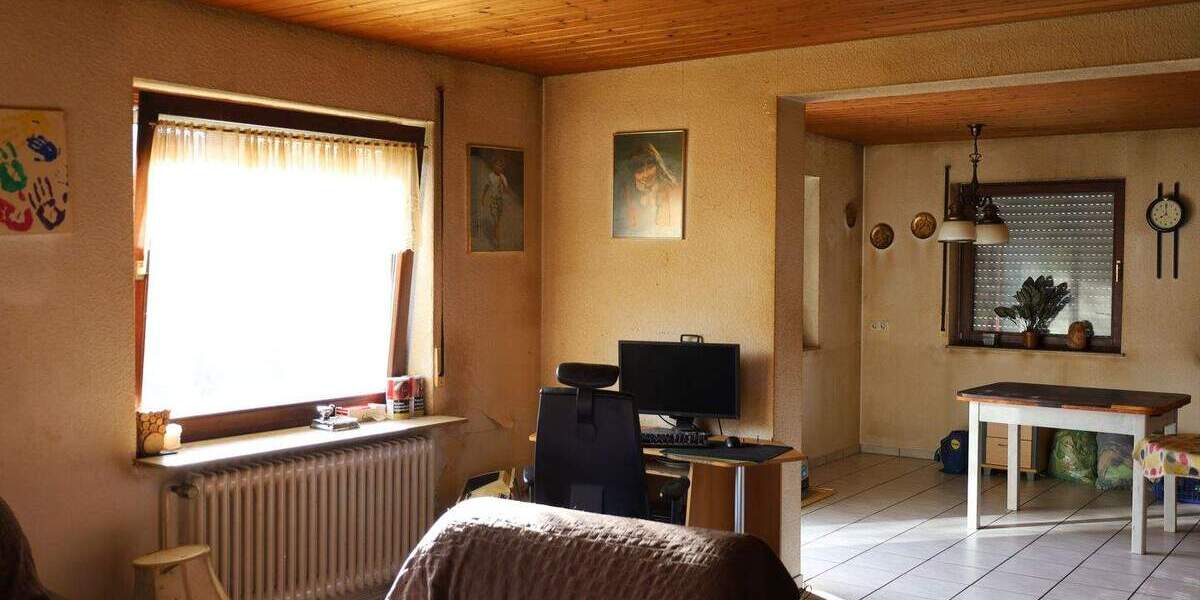 Mehrfamilienhaus, Wohnhaus Meßstetten Oberdigisheim - 7 Zimmer, 202 m&sup2;, 245.000&euro; | Angebot:25775849