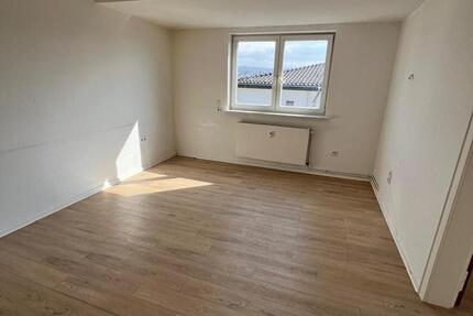 Schöne 3-Zimmer-Dachgeschoss-Wohnung in Top-Lage