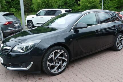 Opel Insignia 81.300 km 13.990 € Schneeberg 08289