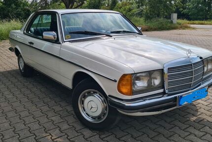 Mercedes-Benz 230 223.000 km 12.500 &euro; Dommitzsch 04880