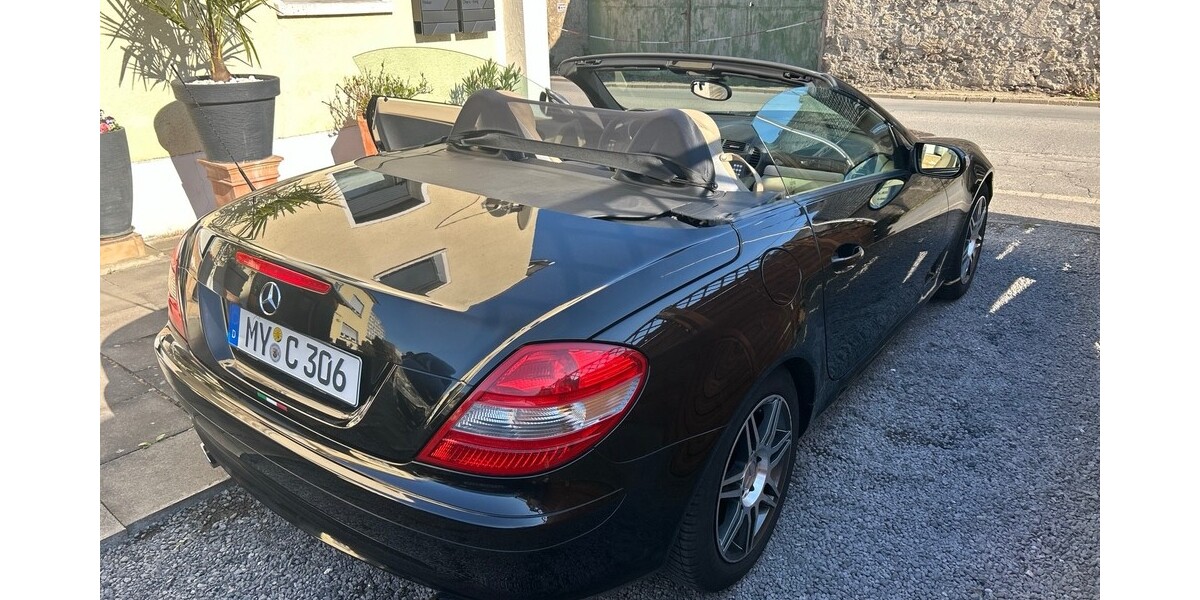 Mercedes-Benz SLK 133.000 km 7.600 &euro; Andernach 56626